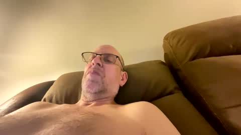 steel259373 online show from 04/20/26, 04:15