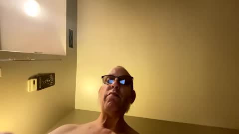 Snapshot of steel259373 chatting on 05/31/26, 04:53 steel259373 online show from 05/31/26, 04:53