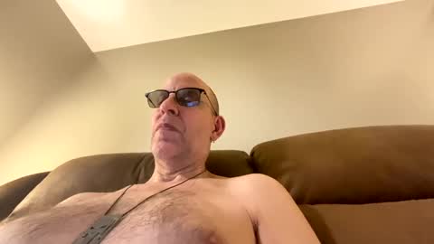Snapshot of steel259373 chatting on 06/11/26, 05:05 steel259373 online show from 06/11/26, 05:05