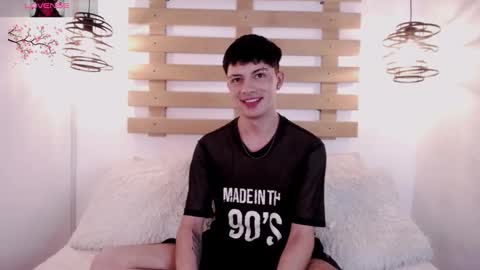 Snapshot of steev_novoa chatting on 02/02/25, 04:15 Steev online show from 02/02/25, 04:15