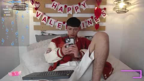 Snapshot of steev_novoa chatting on 02/11/25, 05:18 Steev online show from 02/11/25, 05:18