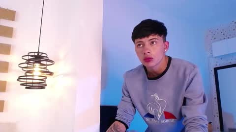 Snapshot of steev_novoa chatting on 03/04/25, 02:10 Steev online show from 03/04/25, 02:10