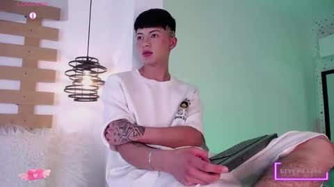 Snapshot of steev_novoa chatting on 03/11/25, 05:27 Steev online show from 03/11/25, 05:27