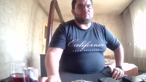 Stefan online show from 10/25/25, 10:34