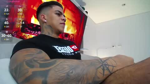 Snapshot of stefan_macallan chatting on 02/27/25, 03:04 Macallan online show from 02/27/25, 03:04