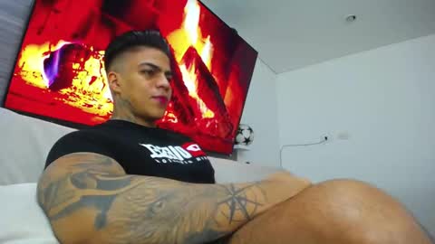 Snapshot of stefan_macallan chatting on 10/25/25, 03:14 Macallan online show from 10/25/25, 03:14