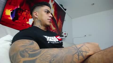 Snapshot of stefan_macallan chatting on 10/31/25, 04:57 Macallan online show from 10/31/25, 04:57