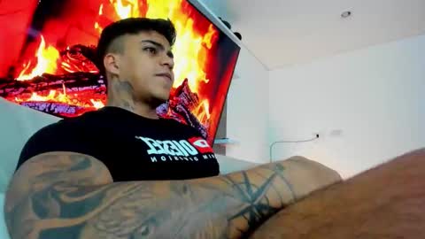 Snapshot of stefan_macallan chatting on 11/29/25, 01:30 Macallan online show from 11/29/25, 01:30