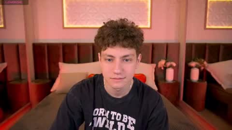 Esrefan online show from 02/20/26, 07:58