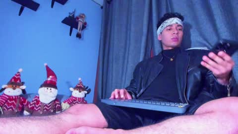 Snapshot of stefann_salvatore chatting on 12/30/24, 12:22 Stefann Salvatore online show from 12/30/24, 12:22