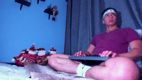 Snapshot of stefann_salvatore chatting on 01/05/25, 01:13 Stefann Salvatore online show from 01/05/25, 01:13