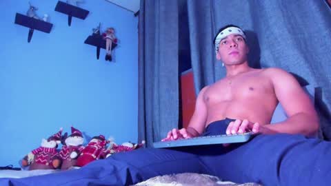 Snapshot of stefann_salvatore chatting on 01/09/25, 12:03 Stefann Salvatore online show from 01/09/25, 12:03