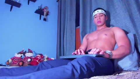 Snapshot of stefann_salvatore chatting on 01/09/25, 03:04 Stefann Salvatore online show from 01/09/25, 03:04