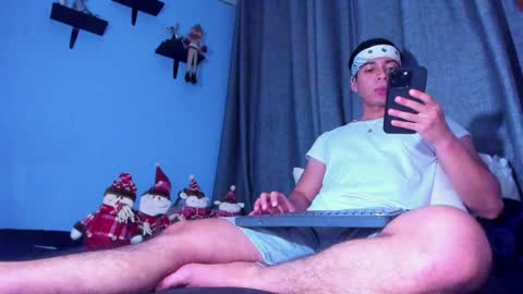 Snapshot of stefann_salvatore chatting on 01/15/25, 03:33 Stefann Salvatore online show from 01/15/25, 03:33