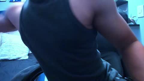 Snapshot of stefann_salvatore chatting on 10/15/25, 06:30 Stefann Salvatore online show from 10/15/25, 06:30