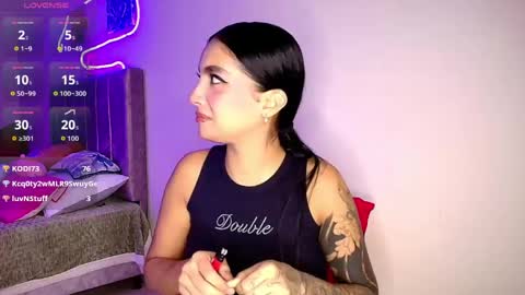 Im MiaIts my first day here  online show from 05/07/26, 11:32