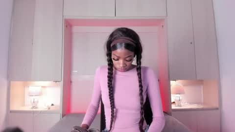 Snapshot of stefannyevans_ chatting on 07/15/26, 01:16 stefannyevans_ online show from 07/15/26, 01:16