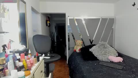 Snapshot of stefannym chatting on 02/22/26, 12:01 Stefy Milf online show from 02/22/26, 12:01