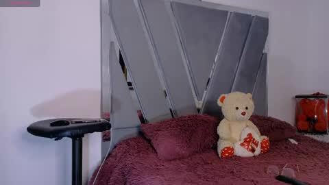 Stefy Milf online show from 04/25/26, 07:44