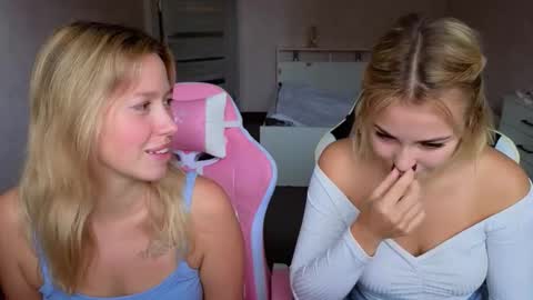 stefany_and_bettany online show from 09/24/25, 12:08