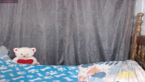 stefany_pablo1 online show from 11/09/25, 01:42