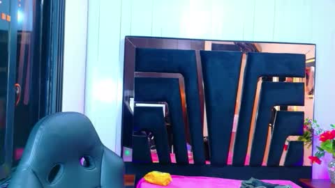 stefany piink online show from 03/26/26, 12:11