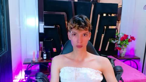 stefany piink online show from 03/31/26, 12:16