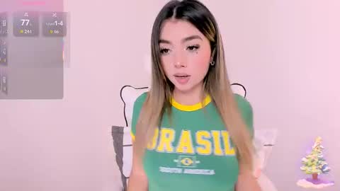 Snapshot of stefanycifuentes chatting on 11/17/25, 07:47 Stefa online show from 11/17/25, 07:47