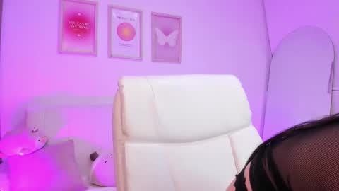 Steff online show from 02/09/25, 11:25