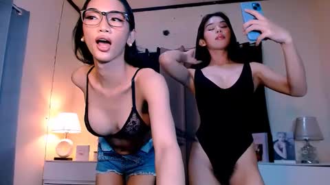 Snapshot of steffani_deluxe chatting on 12/14/25, 07:03 STEF online show from 12/14/25, 07:03