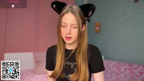 STEFI  Streams every day from 10 PM GTM1  online show from 02/01/26, 12:26