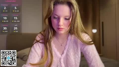 STEFI  Streams every day from 10 PM GTM1  online show from 04/25/26, 07:33