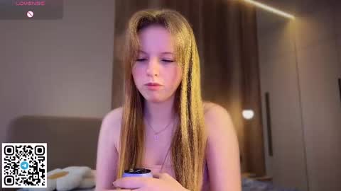 STEFI  Streams every day from 10 PM GTM1  online show from 05/21/26, 04:08