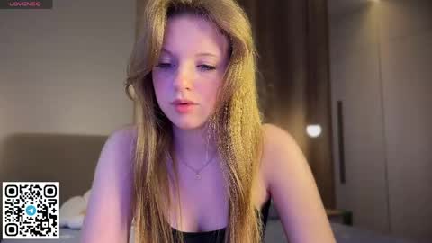 STEFI  Streams every day from 10 PM GTM1  online show from 06/08/26, 01:28