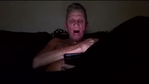 stefy1037 online show from 11/18/25, 04:28