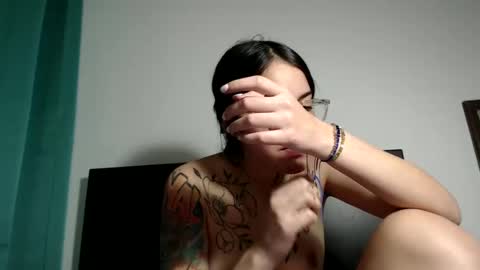 Snapshot of stella_art chatting on 02/08/25, 09:56 Stella online show from 02/08/25, 09:56