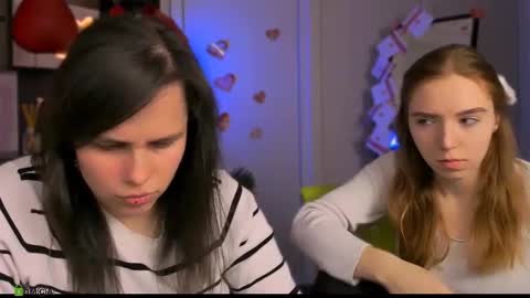 Snapshot of stella_flower chatting on 02/25/26, 06:01 stella_flower online show from 02/25/26, 06:01