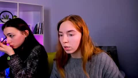 stella_flower online show from 03/22/26, 07:01