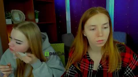 stella_flower online show from 03/30/26, 04:57