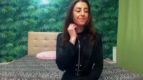 Stella John online show from 01/21/25, 07:15