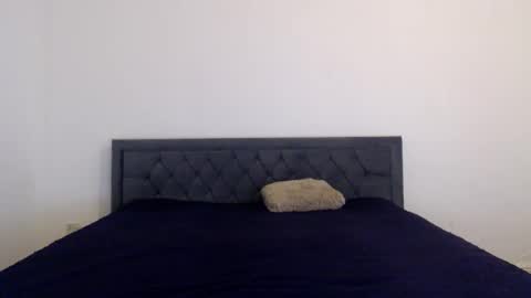 Stella John online show from 09/12/25, 05:40