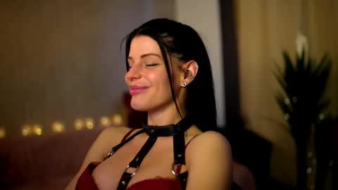 Stella online show from 03/03/25, 01:09