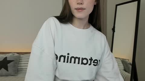 stella_sunny online show from 04/09/26, 08:09