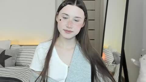 stella_sunny online show from 04/23/26, 10:34