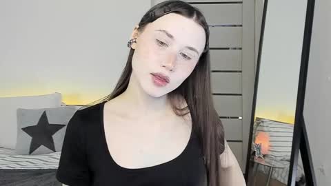 stella_sunny online show from 04/24/26, 09:06