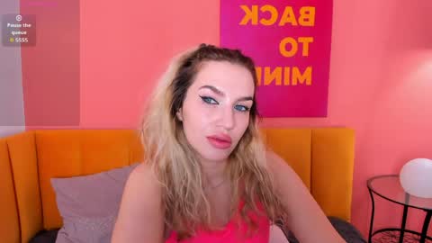 Snapshot of stellaalluring chatting on 05/28/26, 01:36 Stella online show from 05/28/26, 01:36