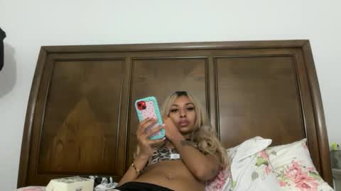 Snapshot of stellaangel chatting on 09/24/25, 12:36 stellaangel online show from 09/24/25, 12:36