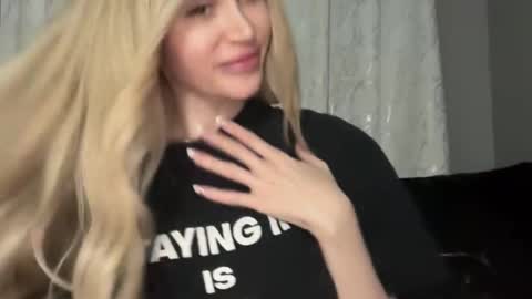 Stella Bella online show from 02/06/26, 07:23