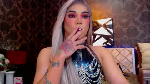 CALL ME STELLA online show from 01/17/25, 09:49