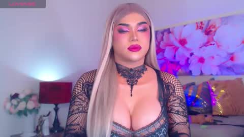 CALL ME STELLA online show from 09/30/25, 06:02